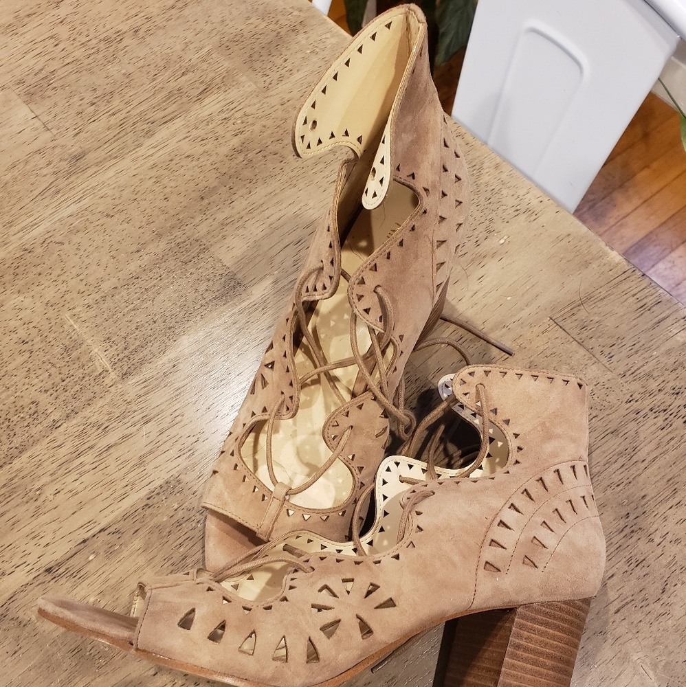 Nine west must have lace up sandals